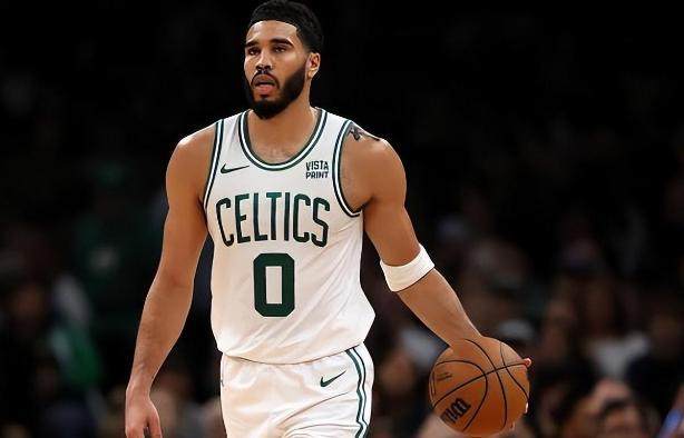 末节17分带队取胜 塔图姆已是美国现役第一巨星？