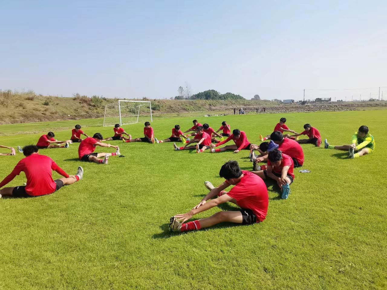 爱游戏数据中心-肥西有个足球小镇